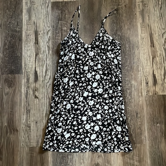 Eight Sixty - Picture 2 of 5